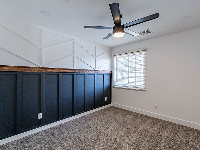 2225 E Sunland Ave — Photo 26