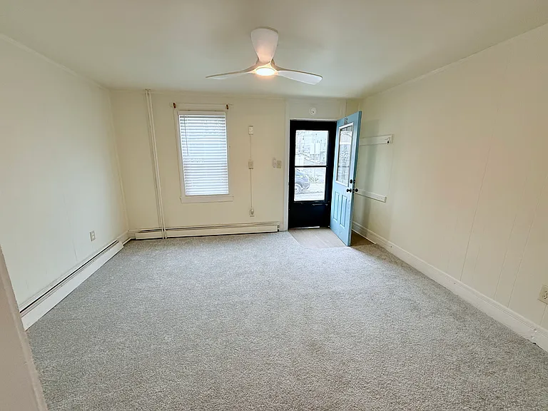 236 Walnut St — Photo 5