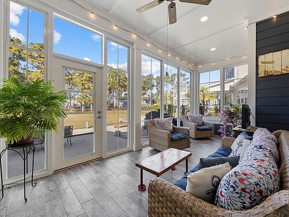 3rd image of 451 Seabury Ln.