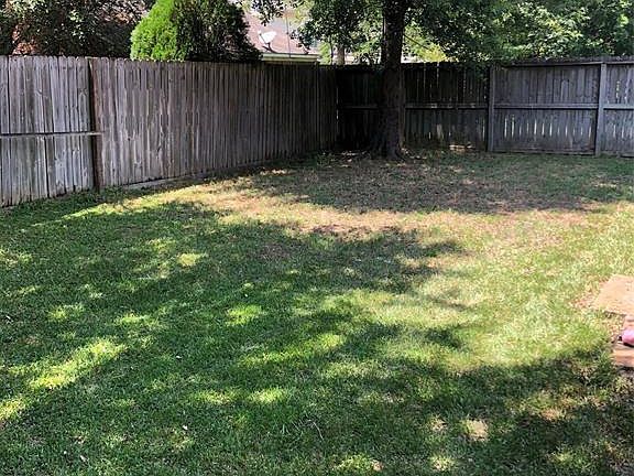 5th image of 3037 Walnut Springs Dr
