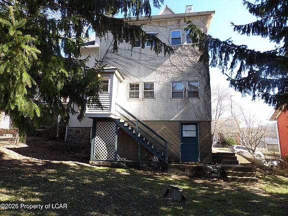 5th image of 710 Smith St