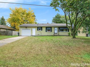 4268 Huntington Ave NE, Grand Rapids, MI 49525