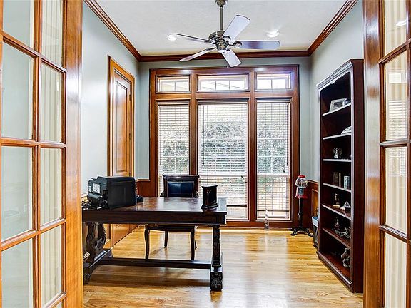3rd image of 5229 Mimosa Dr