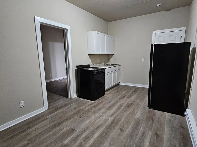 Robinson Heights — Photo 14