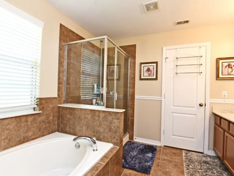 2479 Passamonte Dr — Photo 18