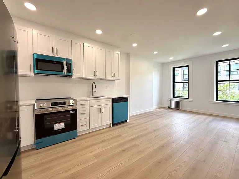 985 Rogers Ave #2 — Photo 1