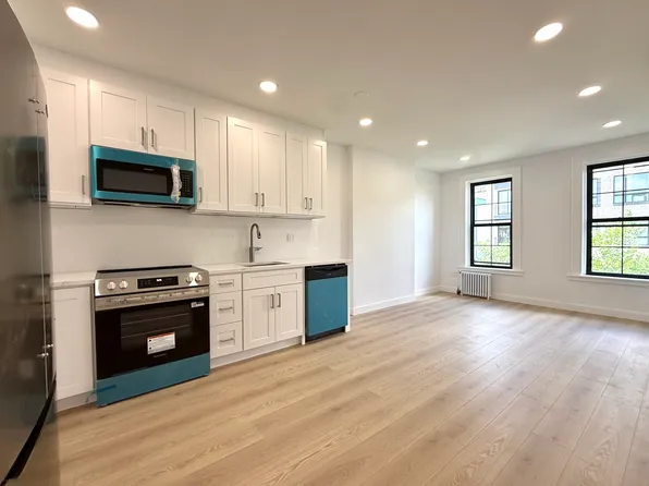 985 Rogers Avenue image 1 of 10