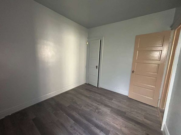 501 Riley St #1