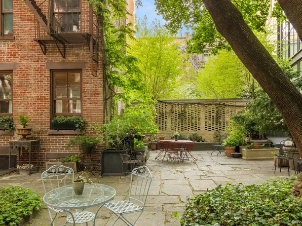 344 West 11th Street 2EW image 13 of 13