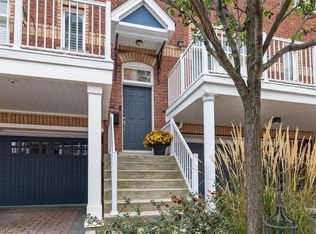 120 Bronte Rd #3, Oakville, ON L6L3C1