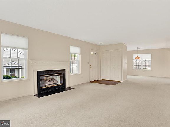 4th image of 2228 Wexford Rd