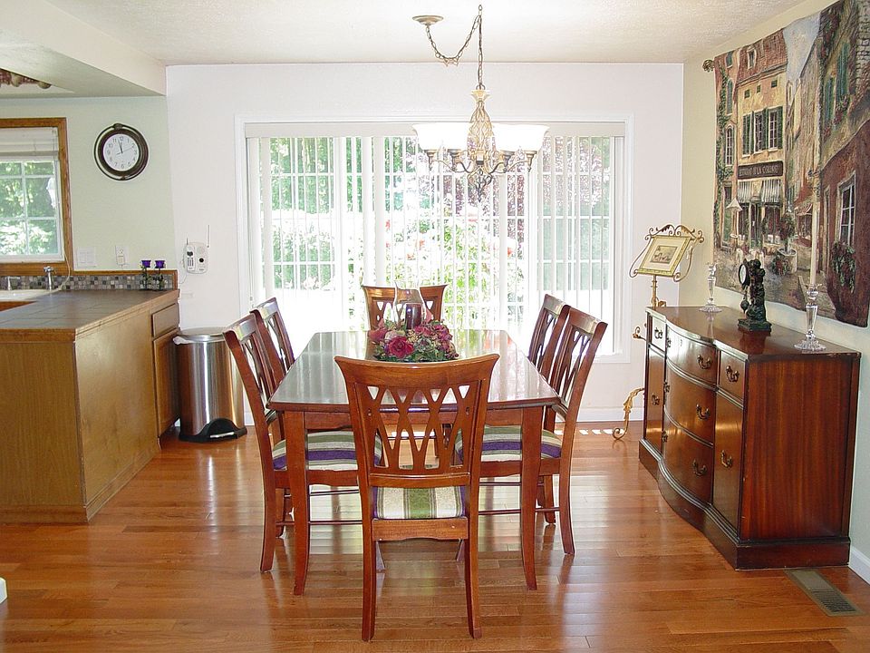 formal dining room