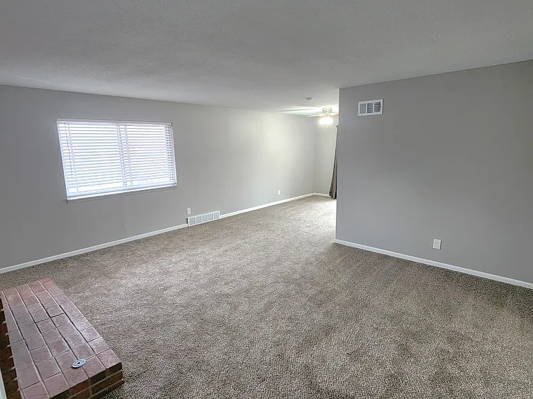 9530 Mission Rd — Photo 3