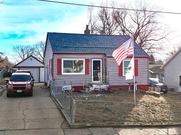 3253 Kinsey Ave, Des Moines, IA 50317