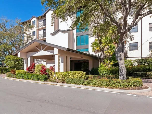 5408 Eagles Point Cir APT 302, Sarasota, FL 34231