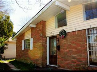 555 W Troy Rd, Houston, TX 77091