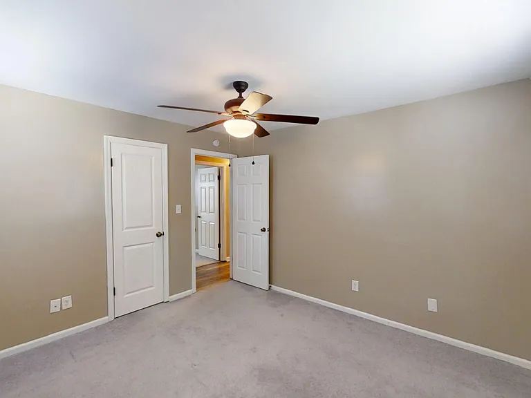 321 Oak Lake Dr — Photo 19