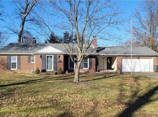 1181 Overlook Dr, Alliance, OH