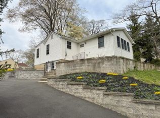 23 Lindbergh Ln, New City, NY