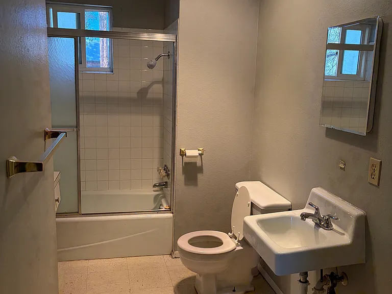 716 Brimhall Pl #4 — Photo 4