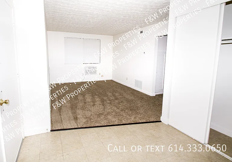 1738I E Long St — Photo 6