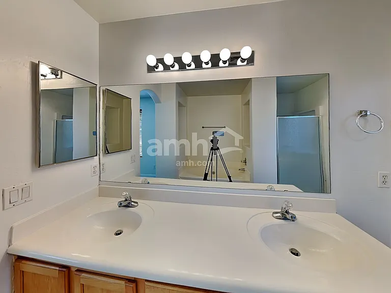 7659 S Meadow Spring Way — Photo 11