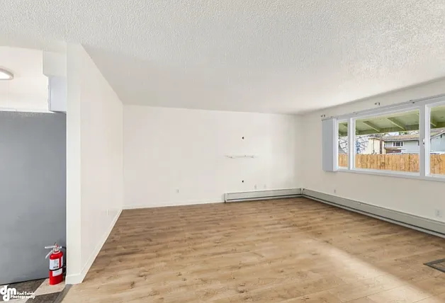 3 bed, 1040 sqft, $2,000 — Photo 4