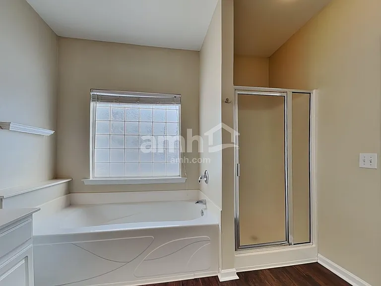 808 Bindon Ln — Photo 15