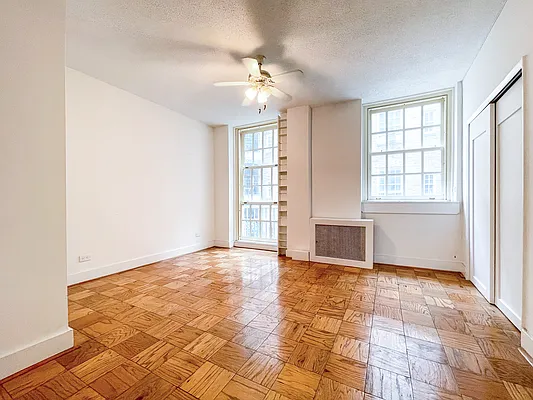 Rented by Oxford Property Group | media 11