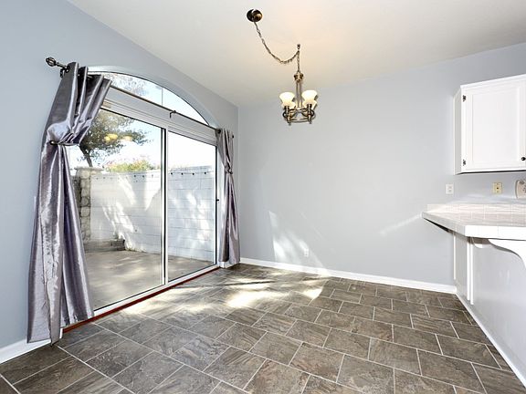 5th image of 4123 Hillpark Ct