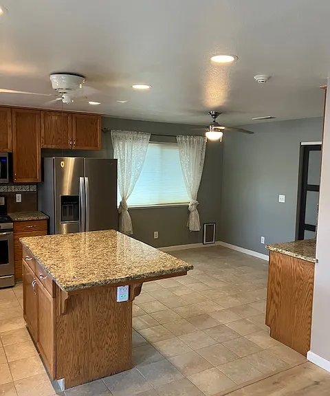 6084 N Gentry Ave — Photo 27