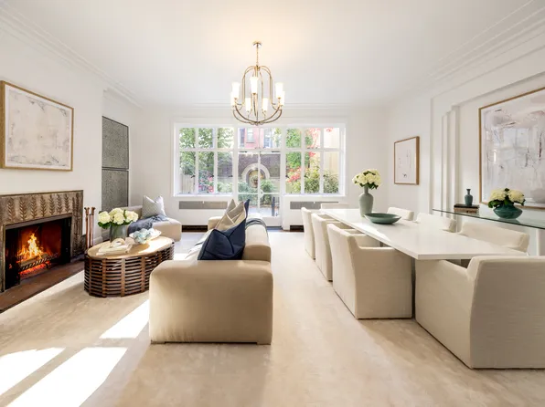 49 East 80th Street image 2 of 30