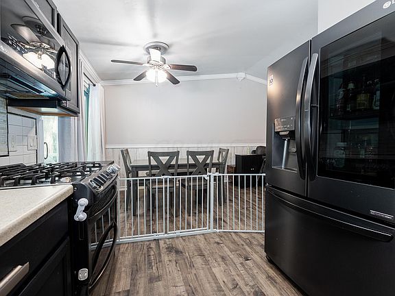 4th image of 7672 Garrison Dr #184
