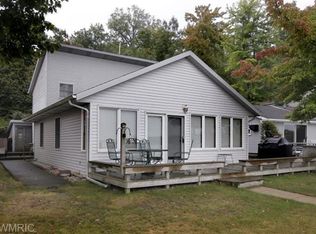 10824 Wildwood Rd, Shelbyville, MI 49344