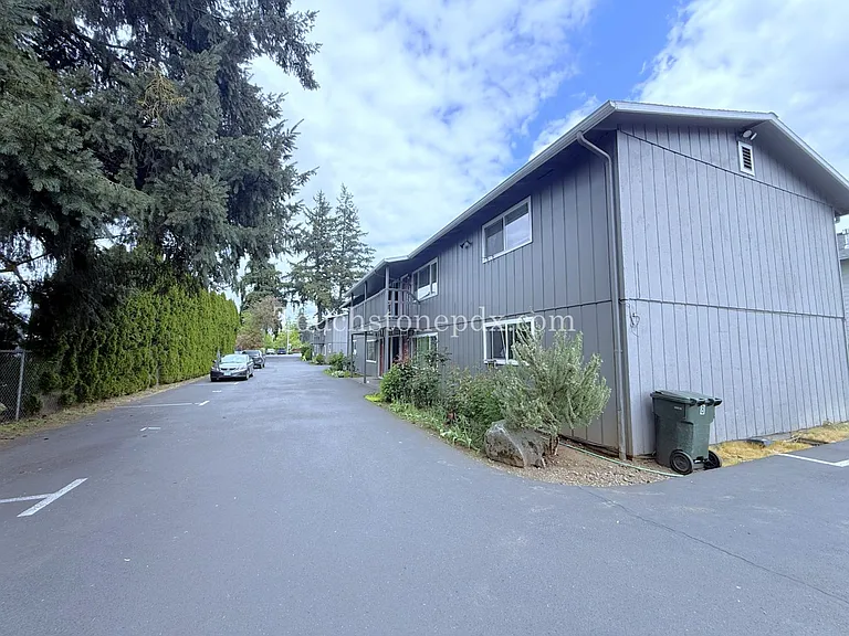 403 S Ivy St — Photo 27