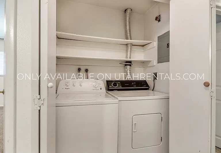 1760 N Willowbrook Dr #LEFT — Photo 6