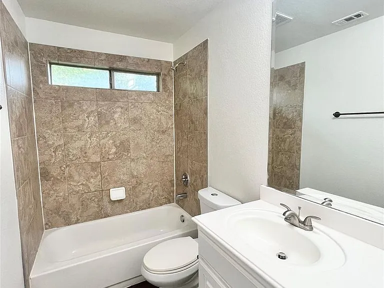 500 Hidden Meadow Ct — Photo 21