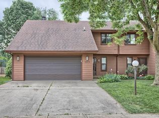 2809 Heritage Dr, Champaign, IL 61822