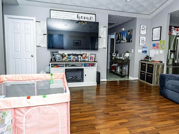 5th image of 317 Madison Rae Blvd