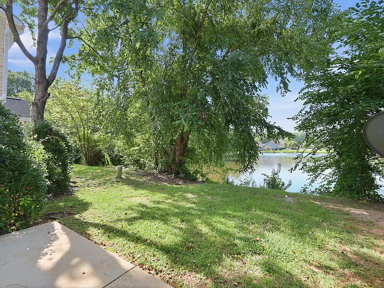 360 Willhaven Dr — Photo 9