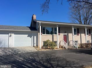 19022 Longmeadow Rd, Hagerstown, MD 21742