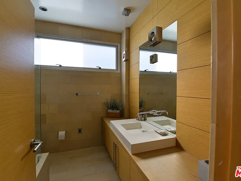 24826 Malibu Rd — Photo 25