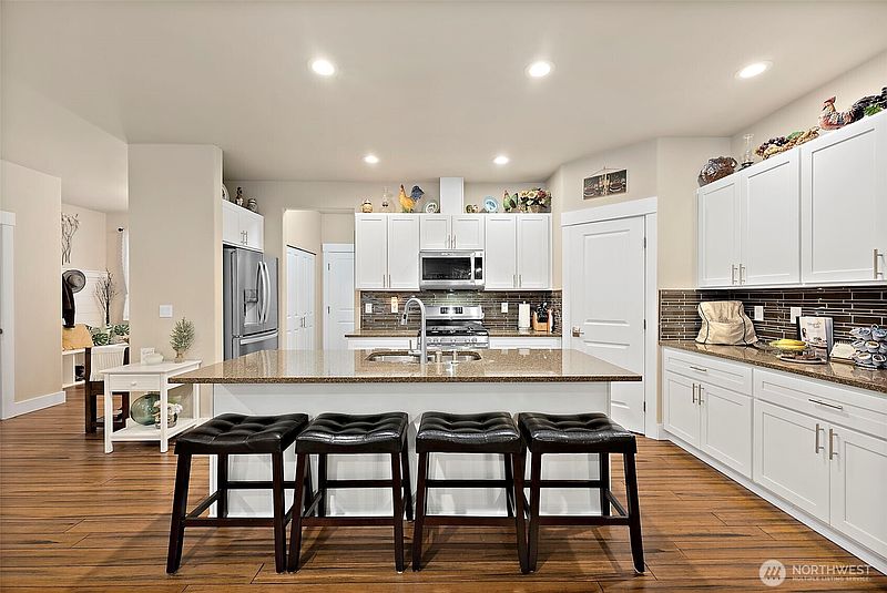 5th image of 1522 N 4th Street