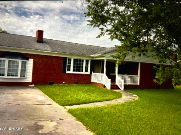 4154 New Circle Dr, Ayden, NC 28513