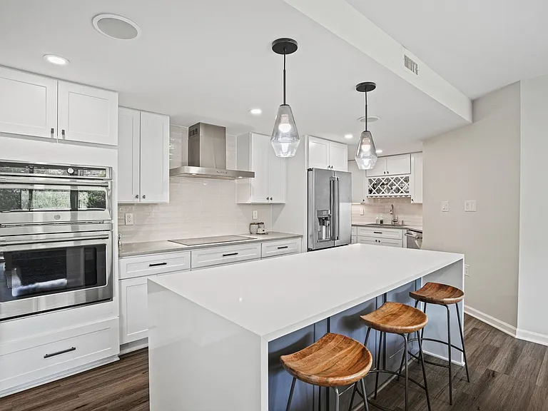 Chef-inspired, open-concept kitchen featuring a spacious center island_perfect for casual dining and entertaining