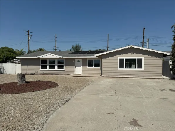 27334 Hibiscus St, Highland, CA 92346