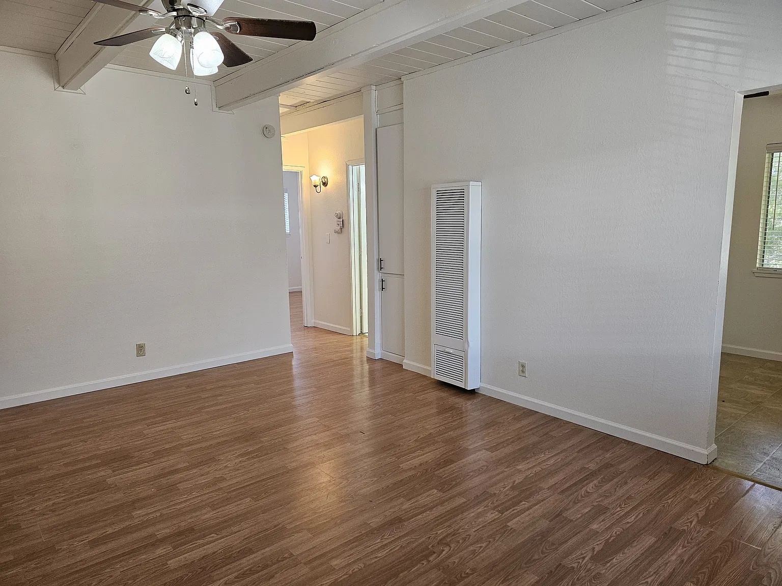3 bed, 1095 sqft, $825 — Photo 1