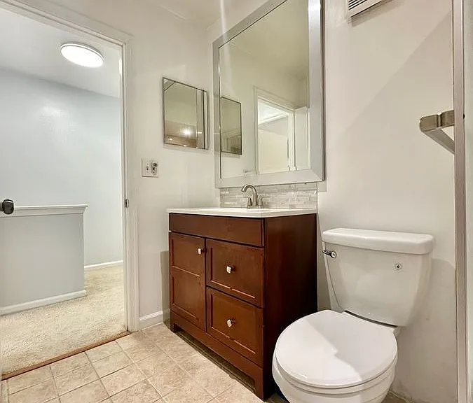 8131 Kingsway Ct — Photo 22