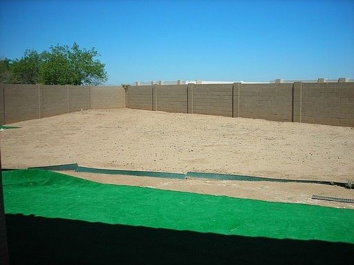 3rd image of 8350 W Papago St