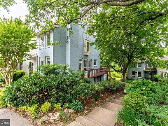 4th image of 2020 Chadds Ford Dr